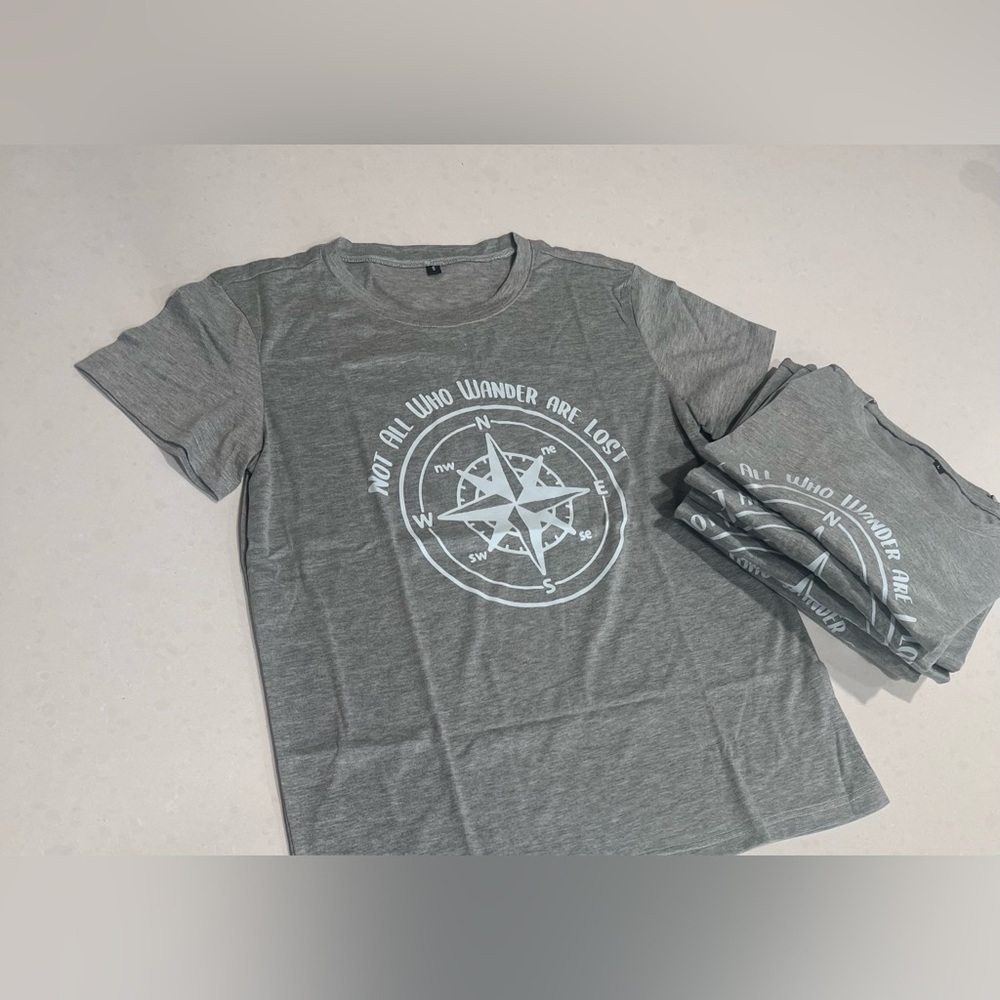 Women’s compass not all who wander are lost‎ boutique t shirt S, L, XL, 2XL, 3XL